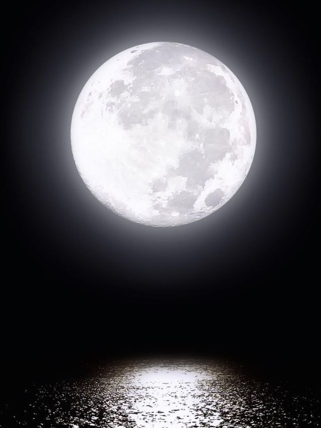 वर्षातलं पहिलं चंद्रग्रहण कधी? भारतातून दिसणार, या राशींवर परिणाम