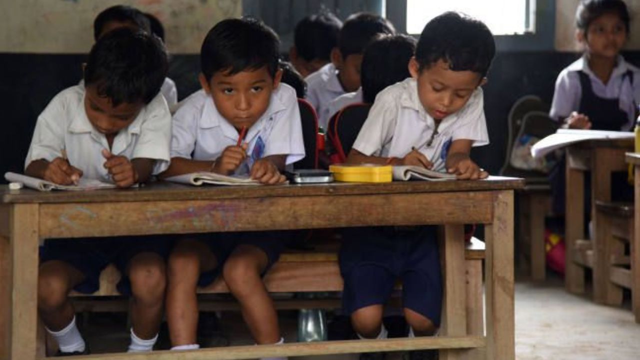 Budget 2026 : यंदाच्या अर्थसंकल्पात शिक्षण क्षेत्रात काय नवं धोरण ठरवलं जाणार ?