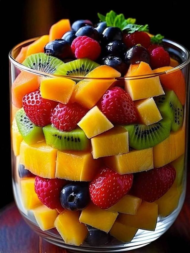 हिवाळ्यात खायलाच पाहिजे अशी आरोग्यवर्धक फळं कोणती ?