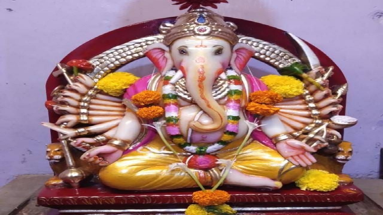 अठरा हातांचा गणपती कधी पाहिला आहात का? जाणून घ्या कुठे आहे ‘हे’ ठिकाण