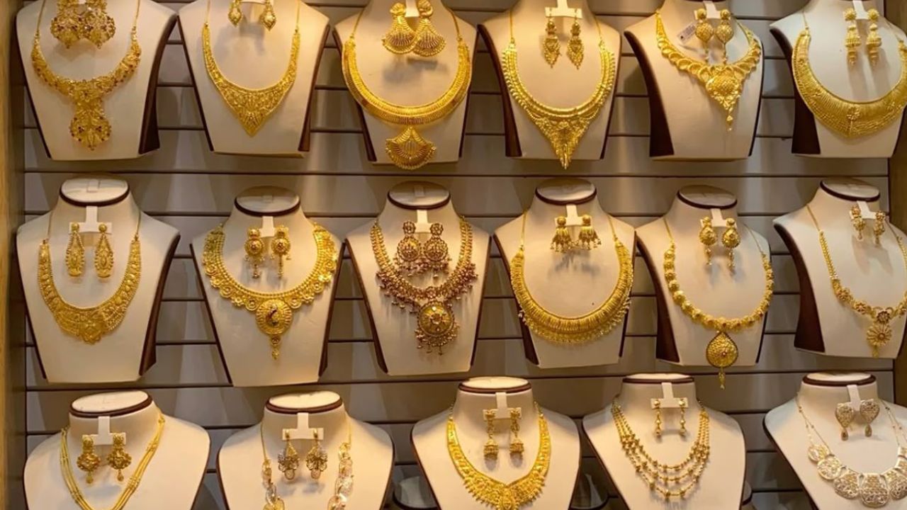 Todays Gold-Silver Price: सोन्याच्या दरात 3 हजारांची तर चांदीच्या दरात तब्बल 15 हजारांची वाढ, किंमती पाहून ग्राहक चिंतेत