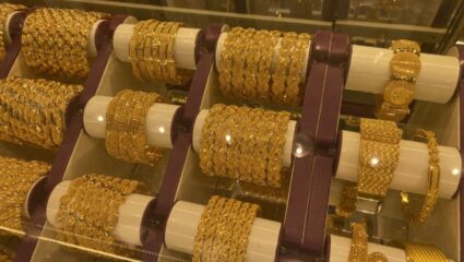 Todays Gold-Silver Price: आजचे सोन्या-चांदीचे भाव पाहिलेत का? दरात मोठा बदल, खरेदीपूर्वी जाणून घ्या सविस्तर