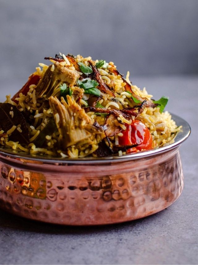 व्हेजमध्ये नॉनव्हेजची चव, फणसाची बिर्याणी खाल्ली आहे का? 