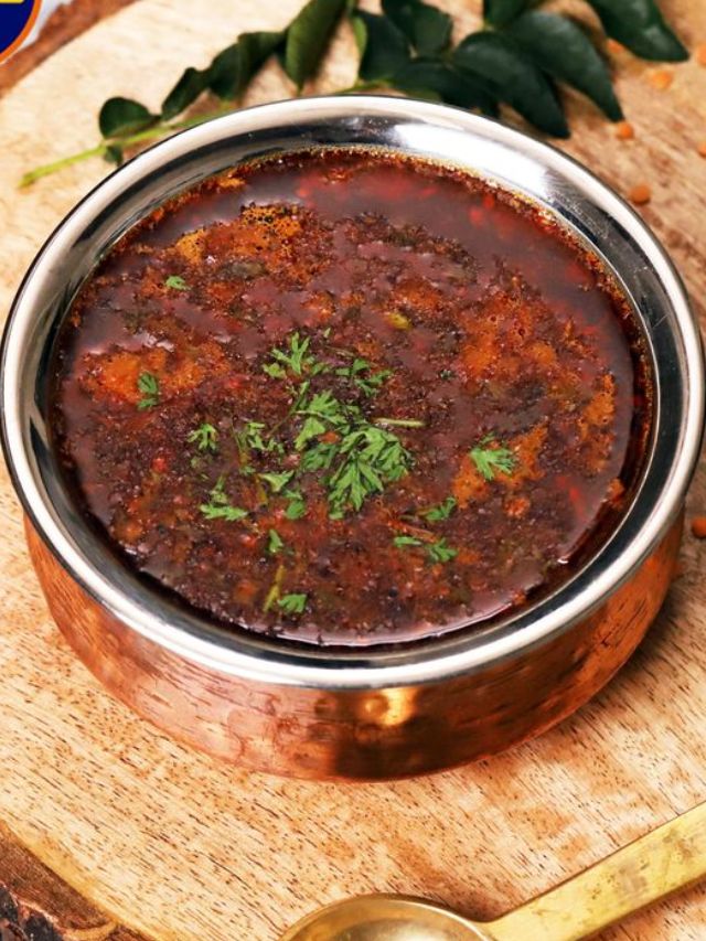 आजीच्या हातची चव देणारी पारंपरिक कटाची आमटी कशी बनवायची? 