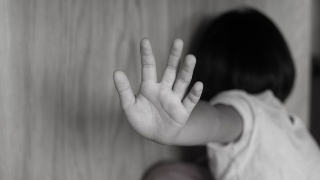 Badlapur crime news: बदलापुरात पुन्हा चिमुकलीवर लैंगिक अत्याचार…; नेमकं घडलं काय?