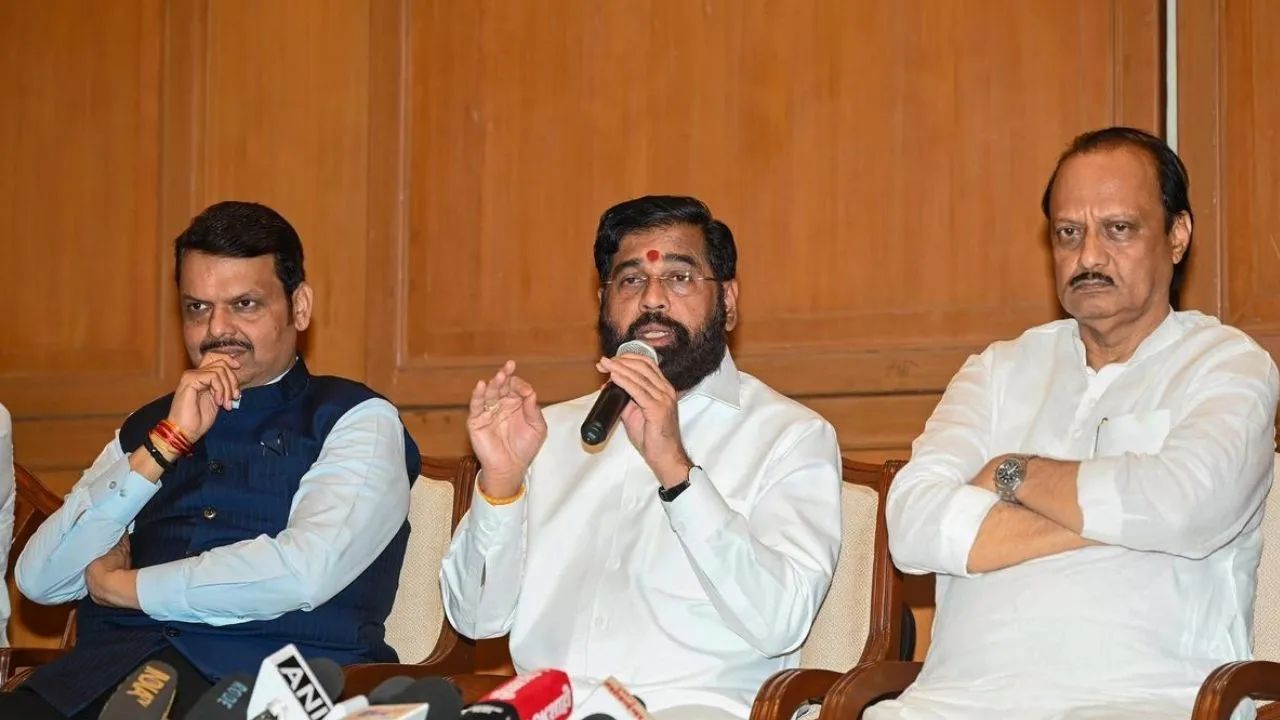 Maharashtra Politics: अजित पवारांच्या निधनाने बदलणार राजकीय समीकरणे..’ NCPचे दोन्ही गट एकत्र येणार की महायुतीत फूट पडणार?