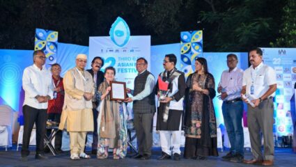 २२ व्या थर्ड आय आशियायी चित्रपट महोत्सवाची शानदार सुरुवात, सुप्रसिद्ध दिग्दर्शिका सई परांजपे यांचा एशियन कल्चर पुरस्काराने गौरव
