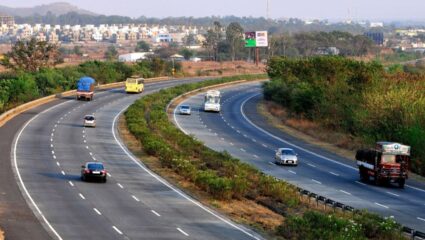 Ratnagiri News : मुंबई गोवा महामार्गावर होतोय मृत्यूचा सापळा; वाढत असलेल्या अपघातांना जबाबदार कोण?