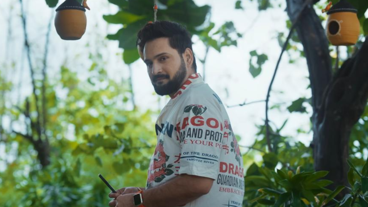 सिद्धार्थ चांदेकरचे कौतुक करावे तितके कमी! ‘क्रांतीज्योती विद्यालय’ चित्रपटातील अभिनयाने प्रेक्षक घायाळ