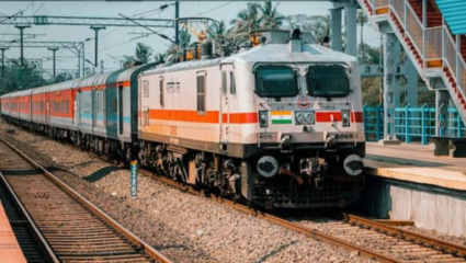 वाशिम आगारात १० नवीन एसटी बस दाखल! शहरातील इतर बसेची अवस्था बिकट; प्रवाशांचा त्रास अद्याप कायम