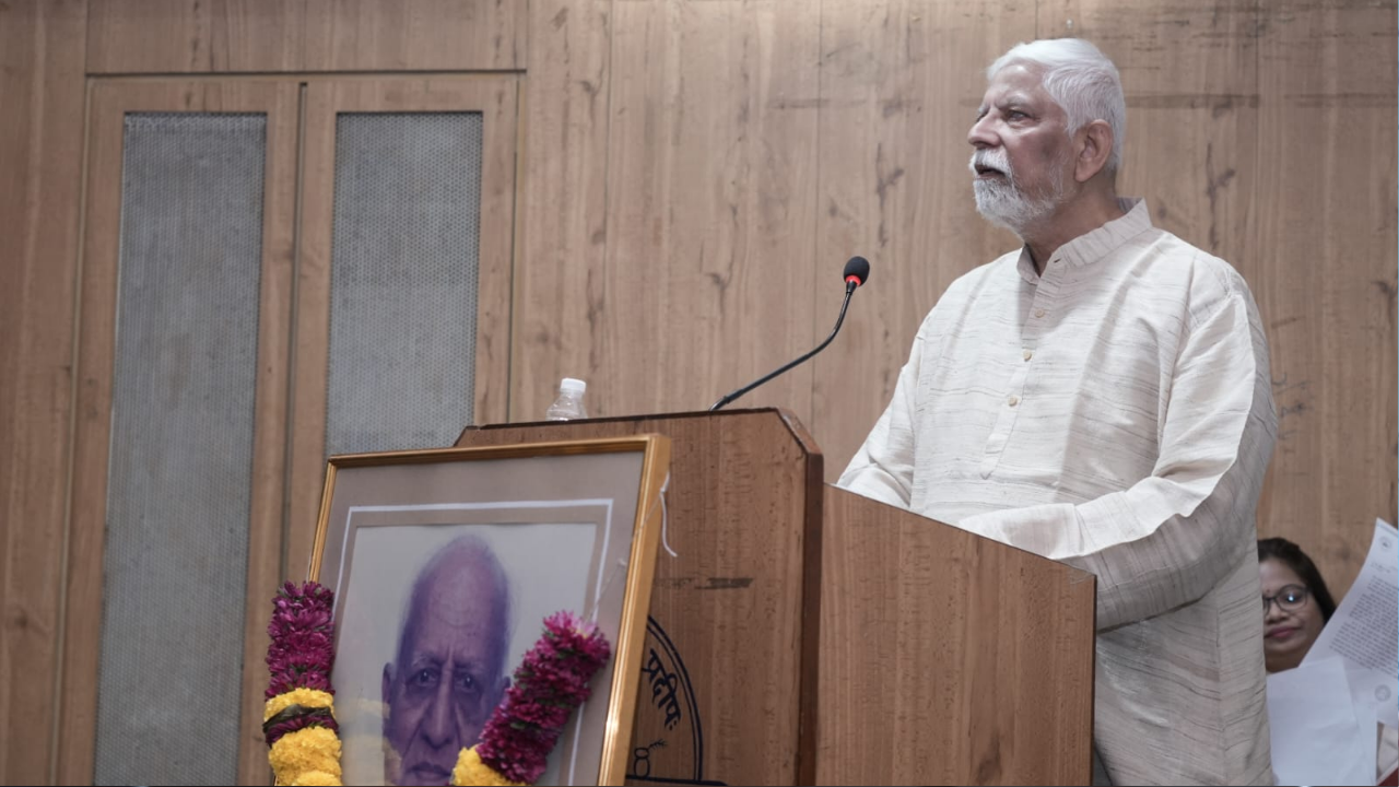 Thane News: ‘मराठी भाषेसाठी सर्वांनी सजगपणे योगदान द्यावे’ डॉ. प्रदीप कर्णिक यांचे आवाहन