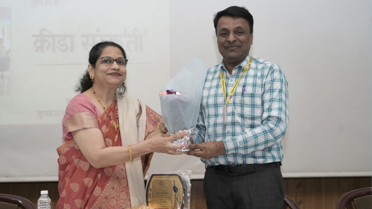 बुद्धिमत्ता आणि बुद्धिबळ! यशाचे शिखर गाठण्यासाठी खेळ ही महत्वाचे; पद्मश्री अनुपमा गोखले यांचे मार्गदर्शन