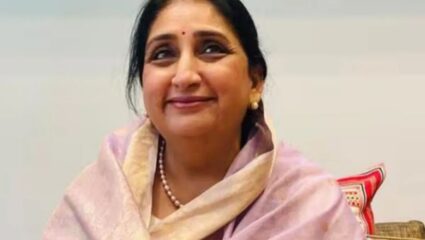 दादांच्या पत्नी सुनेत्रा पवारांचे शिक्षणही आहे अमाप! राज्याच्या नव्या उपमुख्यमंत्र्यांचे नेमकं शिक्षण काय? जाणून घ्या