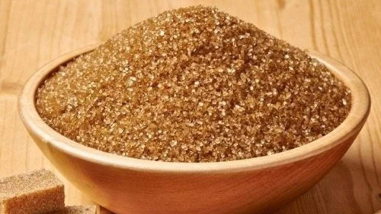 सफेद साखर, ब्राऊन शुगर की गुळ… आरोग्यासाठी काय आहे सर्वाधिक फायदेशीर