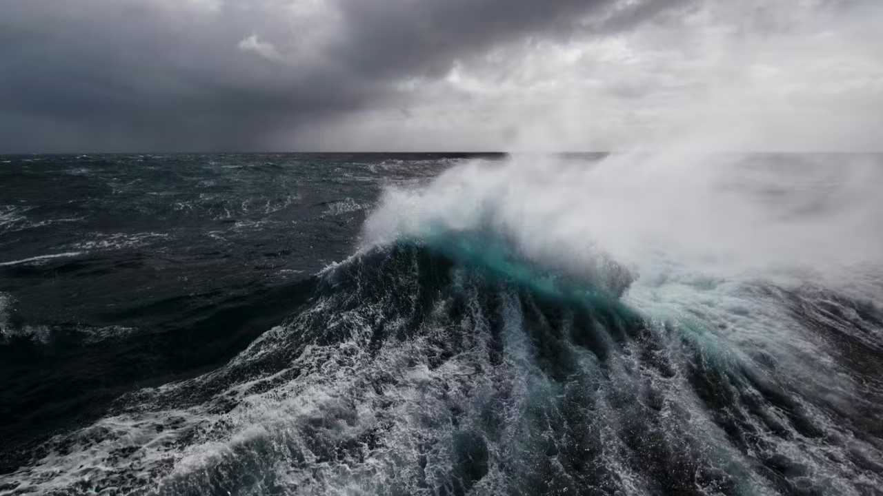 या मार्गाची विशेष बाब म्हणजे सर फ्रांसिस्क ड्रेकने या मार्गाचा वापर कधीच नाही तरी या मार्गाला ड्रेकचे नाव देण्यात आले आणि 'Drake पॅसेज' म्हणून ओळखवण्यात आले. 