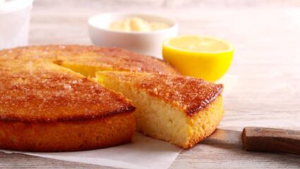 जूसी-रिफ्रेशिंग टेस्ट, लिंबाच्या सुगंधाने भरपूर… तुम्ही कधी ‘लेमन केक’ खाल्ला आहे का? टी-टाईम स्नॅक्ससाठी परफेक्ट पर्याय