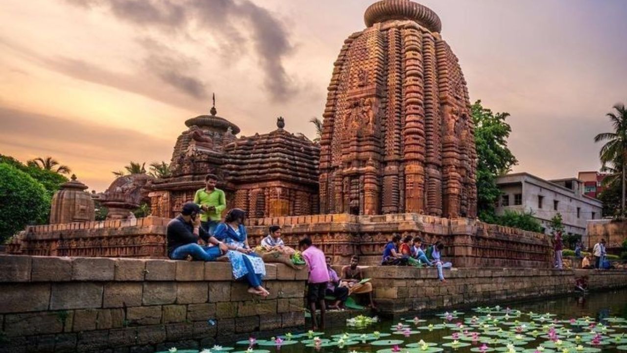 भारतातील 1000 वर्षे जुने प्राचीन मंदिर जे आजही आहेत भक्कम; नवीन वर्षी यांना भेट द्यायला विसरू नका