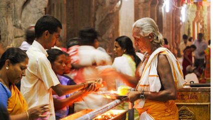 भारतातील 5 मंदिर जिथला प्रसाद मानला जातो अशुभ, इथे गेलात तर चुकूनही प्रसादाला हात लावू नका