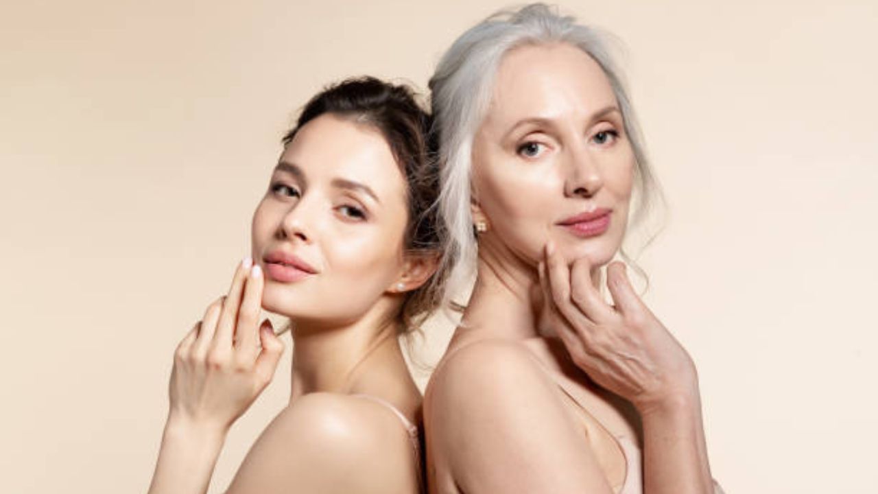 वाढत्या वयात त्वचा सैल होतेय? मग रोजच्या जीवनात या स्किन केअर टिप्स फॉलो करा, पन्नाशीतही चेहरा दिसेल सुंदर अन् तरुण