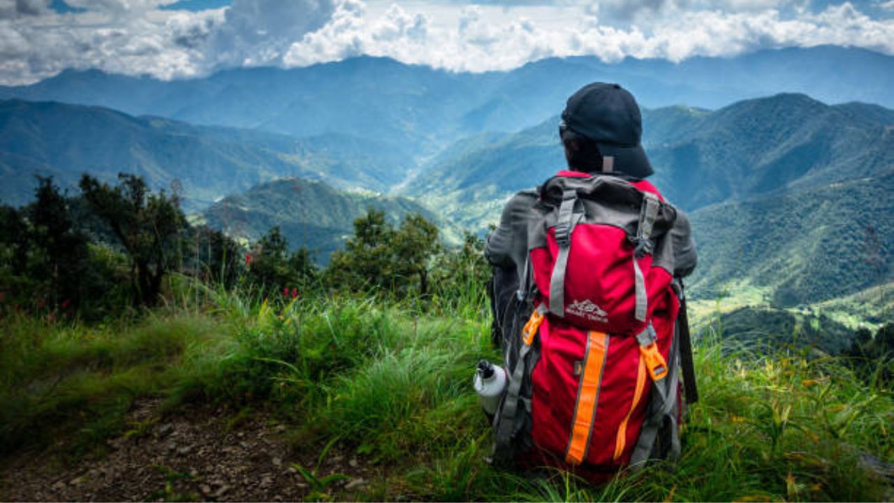 Winter Trekking Spots : कमी गर्दी, जास्त निसर्ग; हिवाळ्यात ट्रेकिंगसाठी सर्वोत्तम ठिकाणे