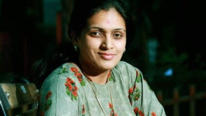 राष्ट्रवादीच्या रुपाली ठोंबरेंवर गुन्हा दाखल; नेमकं प्रकरण काय?