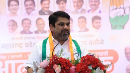 ‘सरकारला आरसा दाखवणे म्हणजे महाराष्ट्रद्रोह नाही’; कायदा-सुव्यवस्थेवरून सतेज पाटील यांचा सरकारवर हल्लाबोल