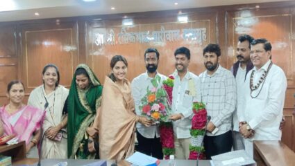 Shirur News : शिरूरमध्ये अनपेक्षित राजकीय घडामोडी; दोन्ही राष्ट्रवादी एकत्र तर भाजप…