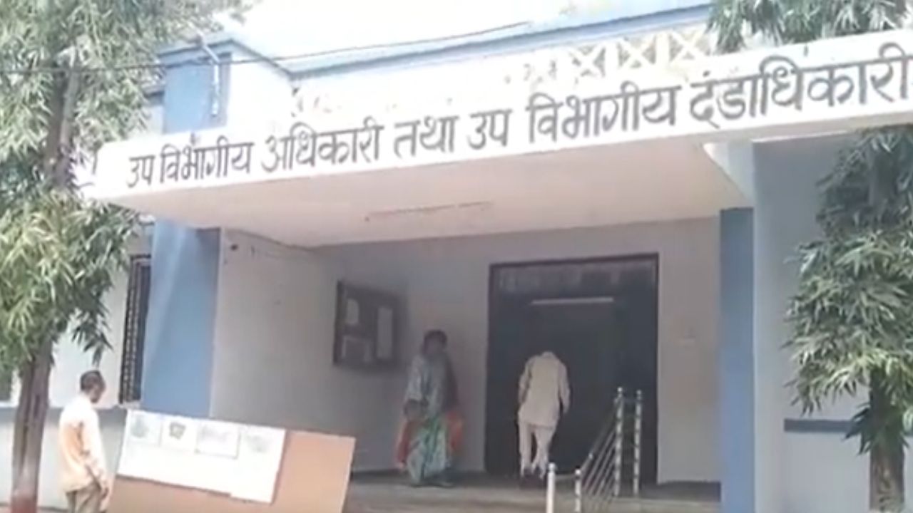 Sillod News : “रामबाण उपाय” वक्तव्य भोवले, सिल्लोड न्यायालयात अब्दुल सत्तारांविरोधात खटला