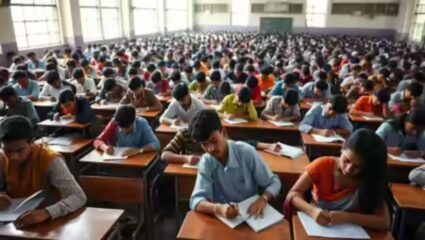 SSC HSC Exam 2026 : कॉपीमुक्त अभियानाला विद्यार्थ्यांचा सकारात्मक प्रतिसाद; परिक्षा केंद्रावर ड्रोनद्वारे नजर