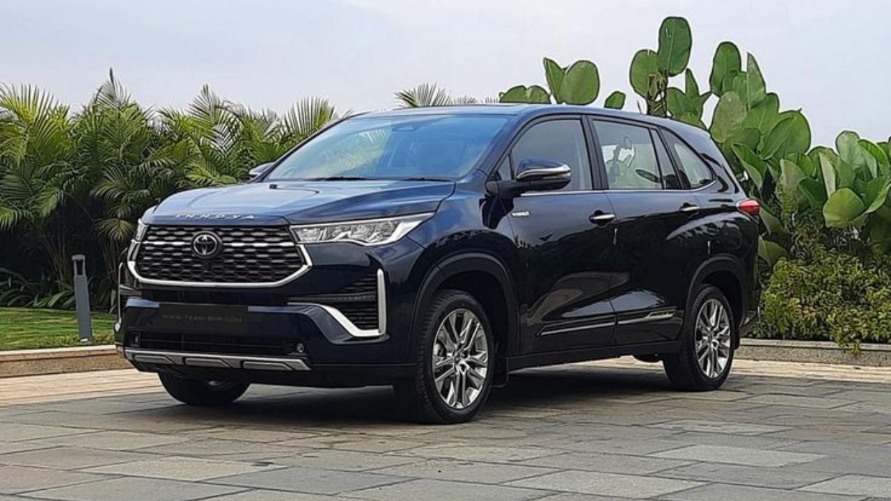 Fortuner च्या पाठोपाठ आता Toyota ची ‘ही’ कार देखील महागली! 48,000 रुपयांपर्यंत केली वाढ