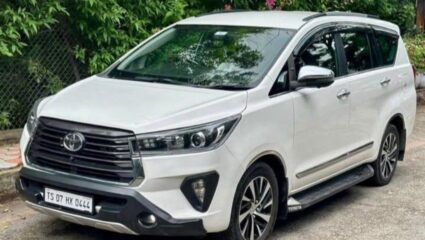 Kia Carens ला घाम फोडणारी Toyota ची ‘ही’ अचानक बंद होण्याच्या मार्गावर, जाणून घ्या यामागील कारण
