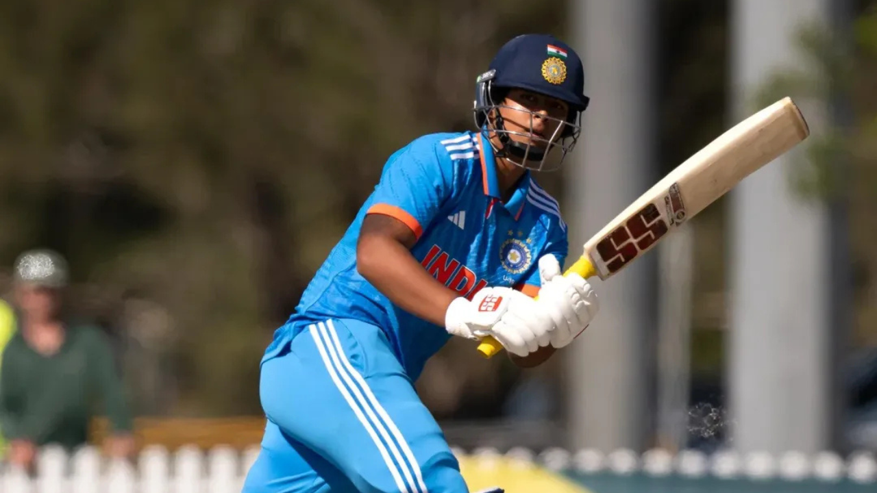 Vaibhav Suryavanshi च्या कॅप्टन्सीमध्ये Under 19 भारतीय टीमला मिळाले पहिले यश, SA ला नमवले; 25 रन्सने हरवले Vaibhav Suryavanshi च्या कॅप्टन्सीमध्ये Under 19 भारतीय टीमला मिळाले पहिले यश, SA ला नमवले; 25 रन्सने हरवले