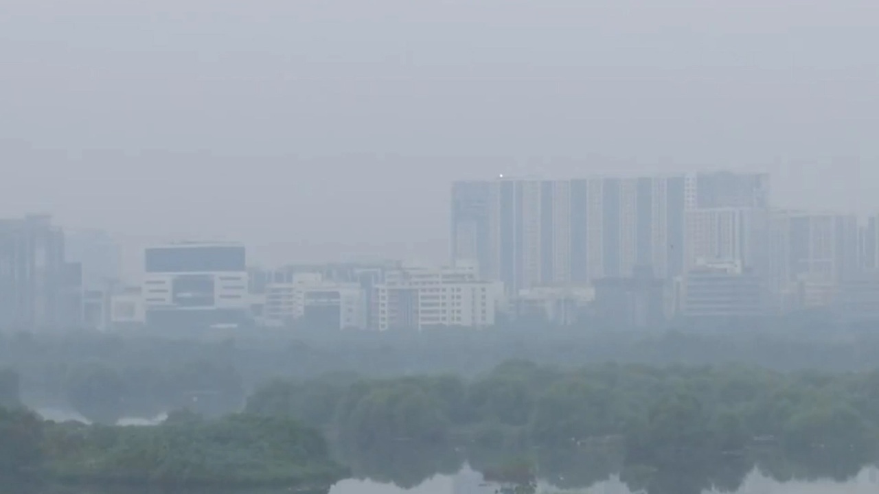 Weather Update : मुंबईत प्रदूषित हवेवर ‘पावसाचा’ दिलासा, कसं असेल जानेवारीत हवामान? वाचा सविस्तर