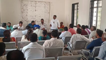 ZP Election : मित्र पक्षांनी विश्वासात न घेतल्यास स्वबळावर लढण्याचा RPI चा इशारा; चार पदाधिकाऱ्यांच्या निलंबनाचा ठराव