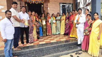 महिलांना साड्या वाटून तालुक्याचा विकास करणार का? सुरेखा ढवळे यांचा विरोधकांना सवाल