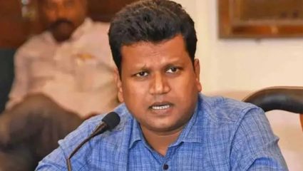 प्रदूषण करणाऱ्या बांधकाम व्यावसायिकाला दणका; महापालिका आयुक्तांनी थेट…