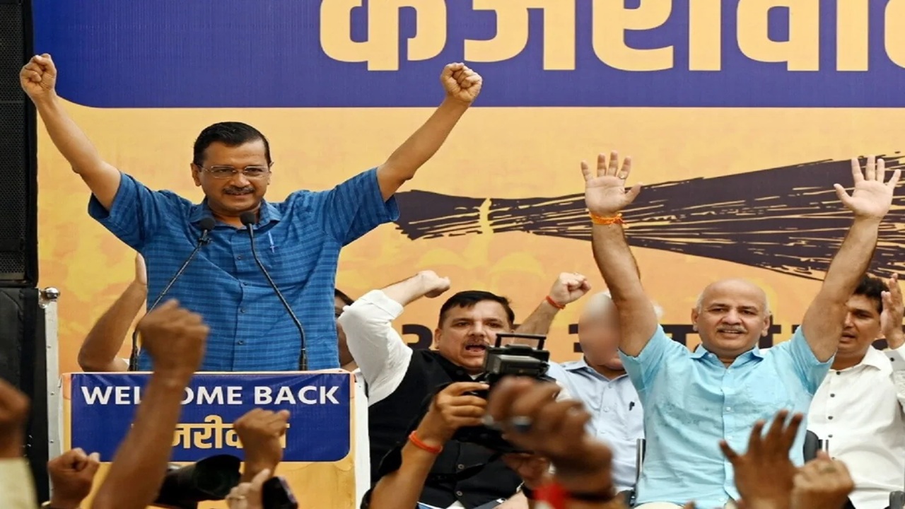 Arvind Kejriwal : मद्य घोटाळा प्रकरणात मोठी अपडेट! अरविंद केजरीवाल आणि मनीष सिसोदिया यांची निर्दोष मुक्तता, कोर्टात नेमकं काय घडलं