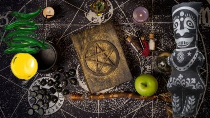 पुणे जिल्ह्यात निवडणुकीत अंधश्रद्धेचा खेळ! उतारे, जादूटोणा, करणीच्या अफवांनी ग्रामीण मतदार भयग्रस्त