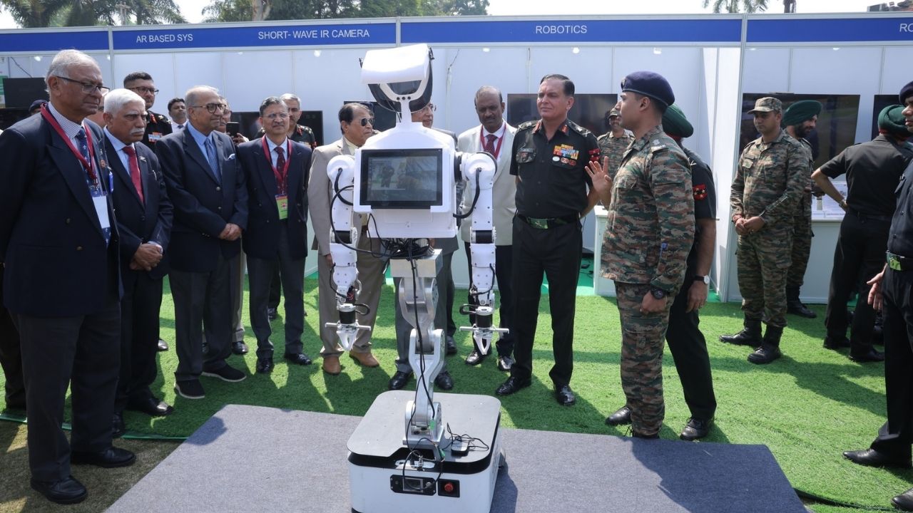 AI Technology : प्रयोगशाळांमध्ये ठरणार युद्धांचे भविष्य; लष्करी-नागरी समन्वयावर तज्ज्ञांचा भर