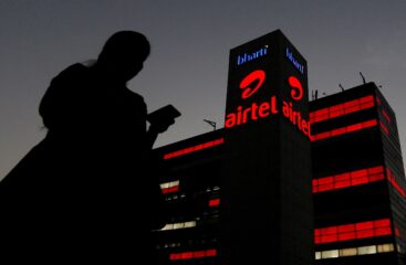 Bharti Airtel News: एअरटेलला मोठा झटका! वार्षिक नफ्यात झाली ५५% घसरण