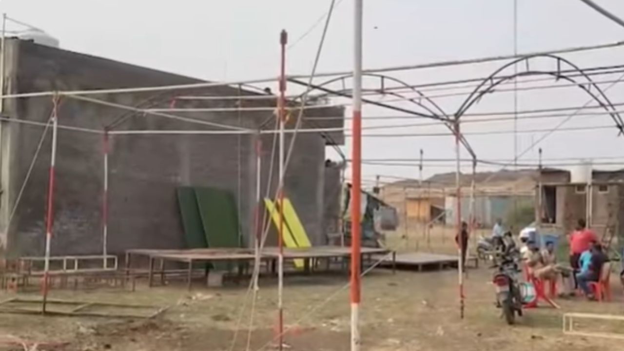 Dhule Crime News : लग्नात दोन गटात तुफान राडा; ३ जणांची निर्घृण हत्या