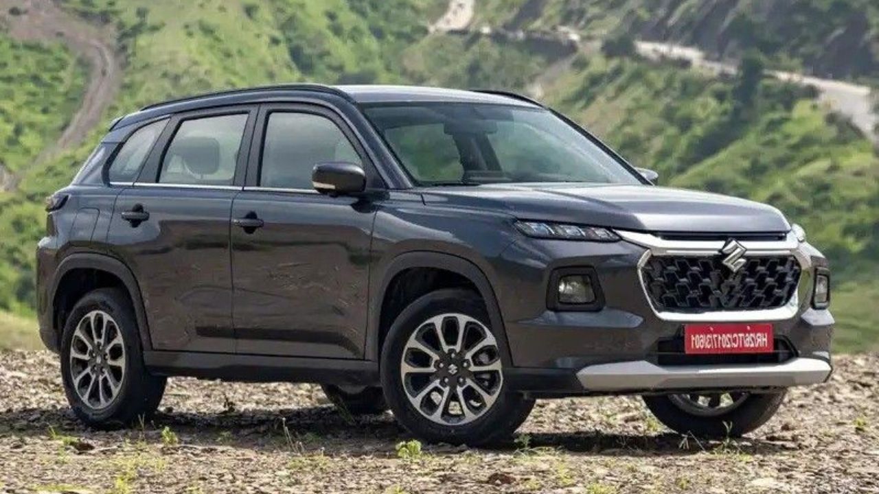 ‘हा’ हिशोब पक्का ठेवा! शोरूमचा मालक स्वतः Maruti Fronx ची चावी देईल हातात, EMI तर 15000 रुपयांपेक्षा कमी