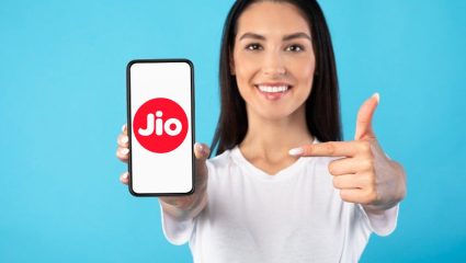 Jio Recharge Plan: 125 रुपयांहून कमी किंमत आणि भरपूर फायदे… हा आहे जिओचा खिशाला परवडणारा प्लॅन, वाचा फायदे