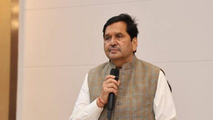 ब्रिटीशकालीन खुणा पुसल्या! मंत्री मंगलप्रभात लोढांच्या पाठपुराव्याला यश; बेलासीस पुलाचे नाव आता ‘पुण्यश्लोक अहिल्यादेवी होळकर’