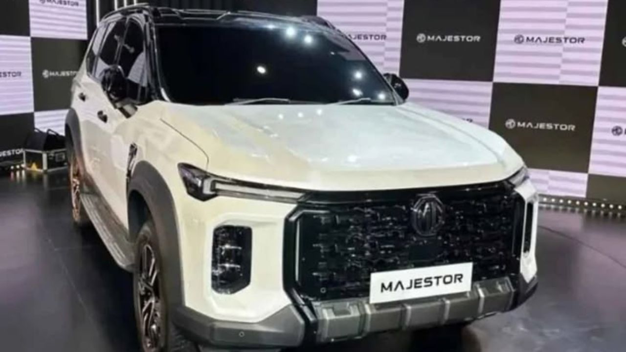 ग्राहकांनो ‘या’ कारच्या फीचर्सवर एकदा नजर टाकाच, Toyota Fortuner ला विसरून जाल