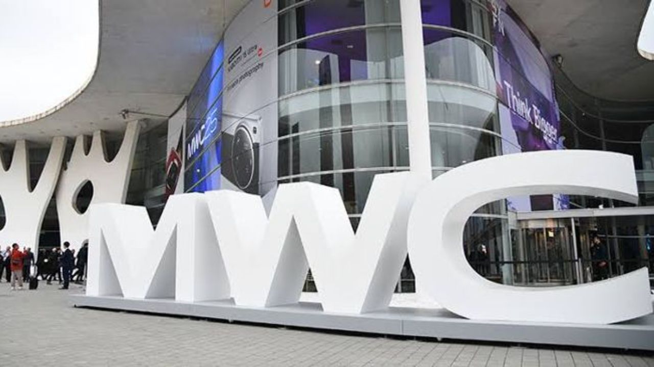 MWC 2026: काउंटडाऊन सुरू! ‘या’ दिवशी होणार मोठ्या टेक ईव्हेंटचे आयोजन, AI आणि 6G वर असणार फोकस… The IQ Era थीमने वेधलं लक्ष