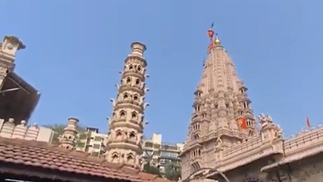 Mumbai : ‘हर हर महादेव’च्या जयघोषात उजळलं बाबुलनाथ मंदिर