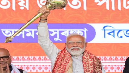 Narendra Modi : “काँग्रेसने आसामला अशांतता, हिंसाचार…”, पंतप्रधान मोदींचे काँग्रेसवर जोरदार टीकास्त्र