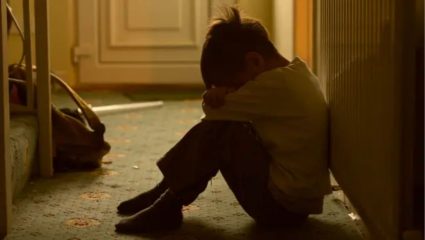 Mumbai Crime: १९ वर्षीय तरूणीकडून अल्पवयीन मुलावर लैंगिक अत्याचार; जबरदस्तीने घरी नेलं आणि…