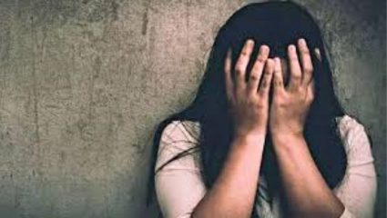 Beed Crime: बीडमध्ये संतापजनक प्रकार! फूस लावून शेतात नेले, तिथे नेऊन अत्याचार केला आणि…